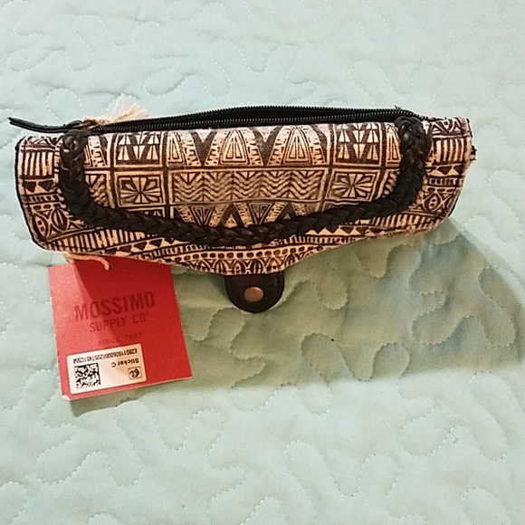 Mossimo Wallet - Picture 6 of 8